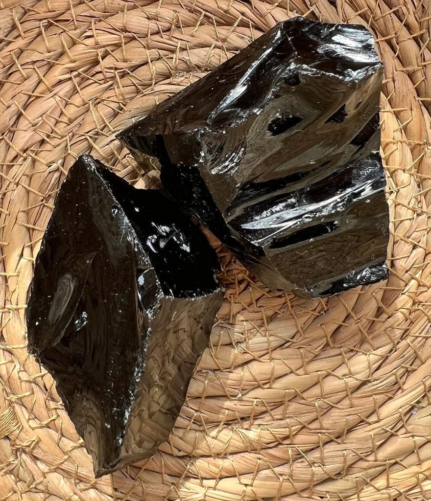 Obsidian: piatra eliberării și a protecției. Cristale, DRUZY.RO