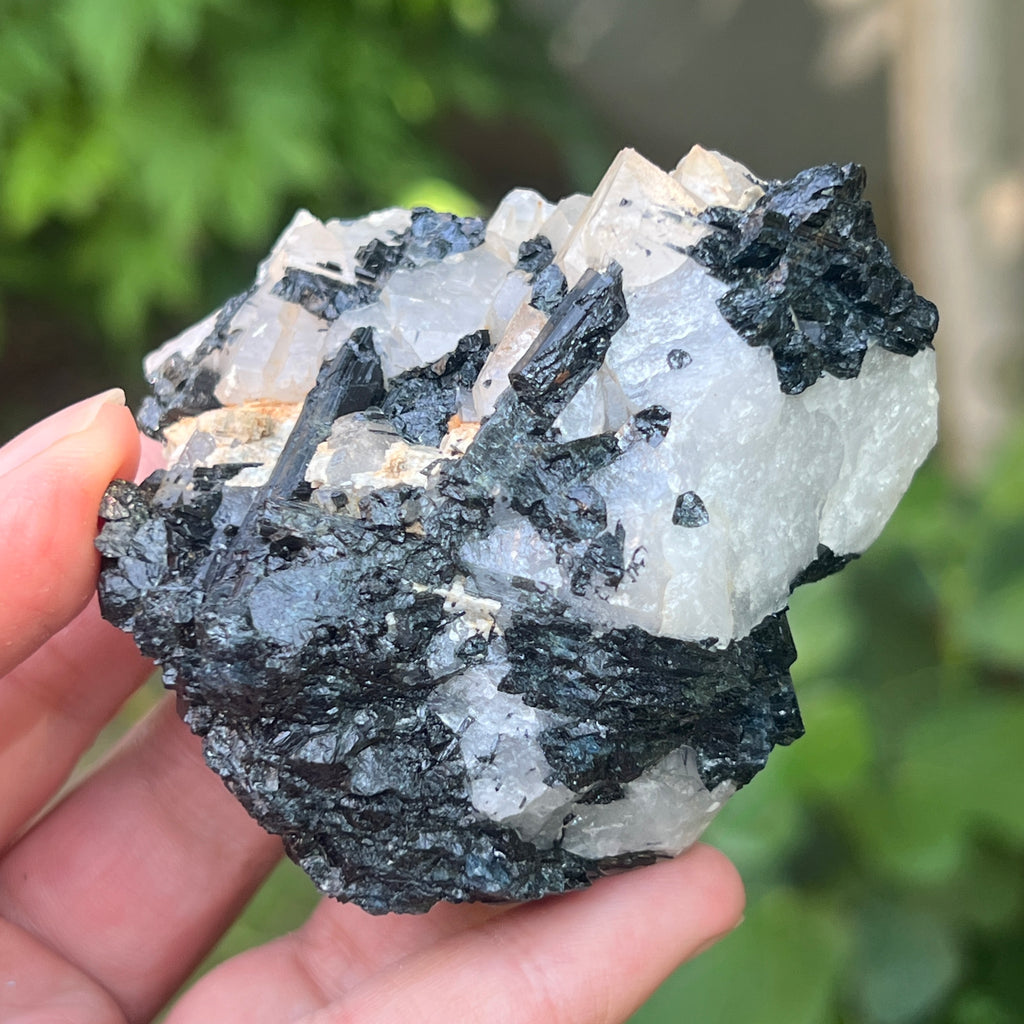 Turmalină neagră cu piatra lunii | Model 3, pietre semipretioase - druzy.ro 6 