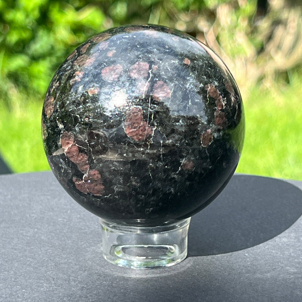 Sfera turmalina neagra cu granat model 3, pietre semipretioase - druzy.ro 2 