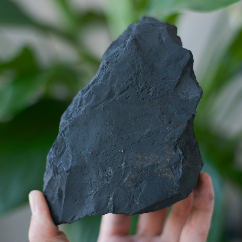Shungit piatra bruta XXL model 1, pietre semipretioase - druzy.ro 1 