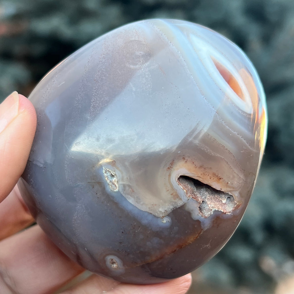 Agat de Botswana palm stone m12A, druzy.ro, cristale 4