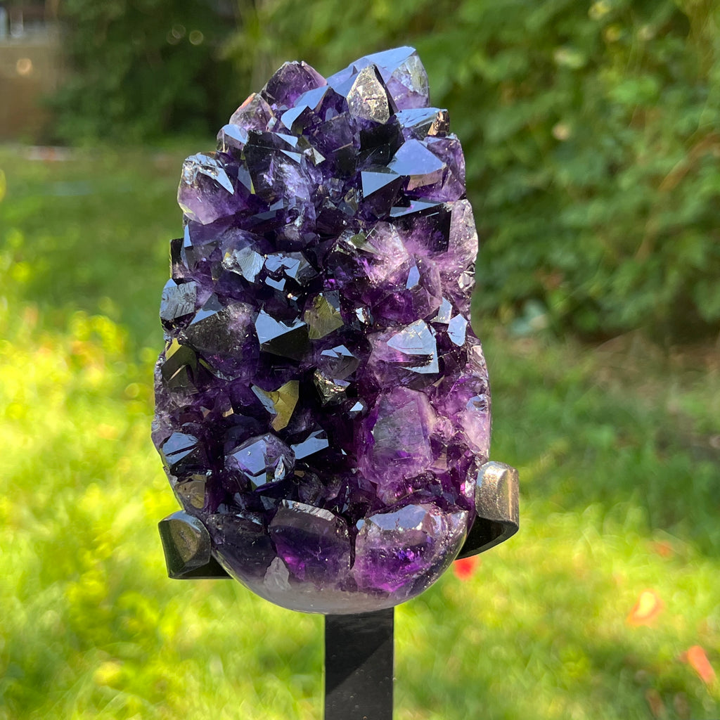 Ametist Uruguay AAA pe stand calitate +AAA, geoda ametist Urguay | Model 1, pietre semipretioase - druzy.ro 1 
