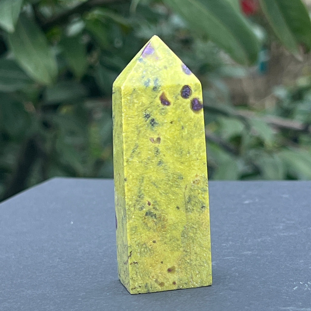 Obelisc atlantisit (stichtit, serpentin) model 4, pietre semipretioase - druzy.ro 5 