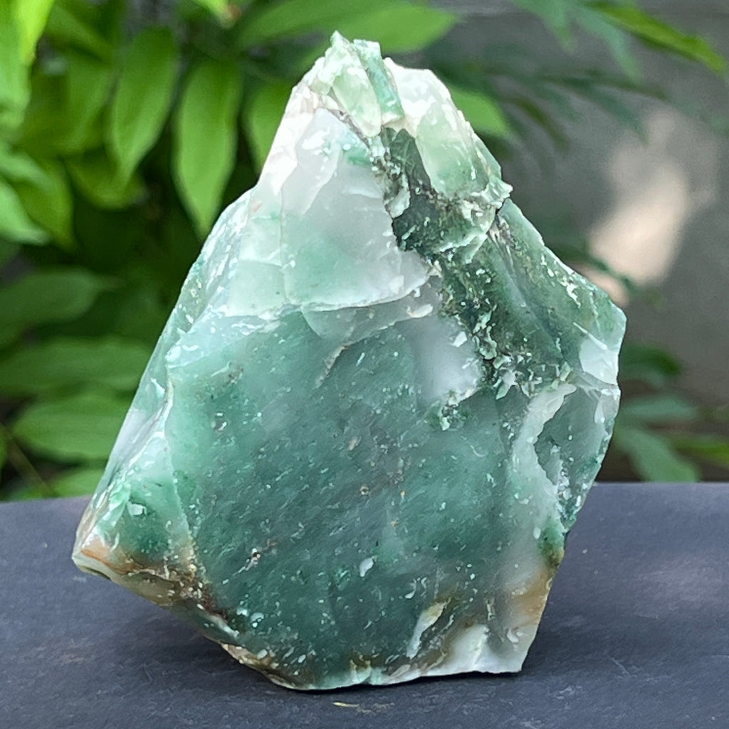 Jad verde piatra bruta model 1A, pietre semipretioase - druzy.ro 2 