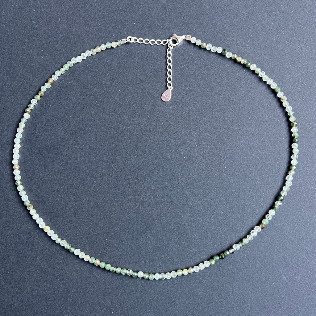 Colier cuart verde rutilat fațetat Moss Light #85, pietre semipretioase - druzy.ro 1 