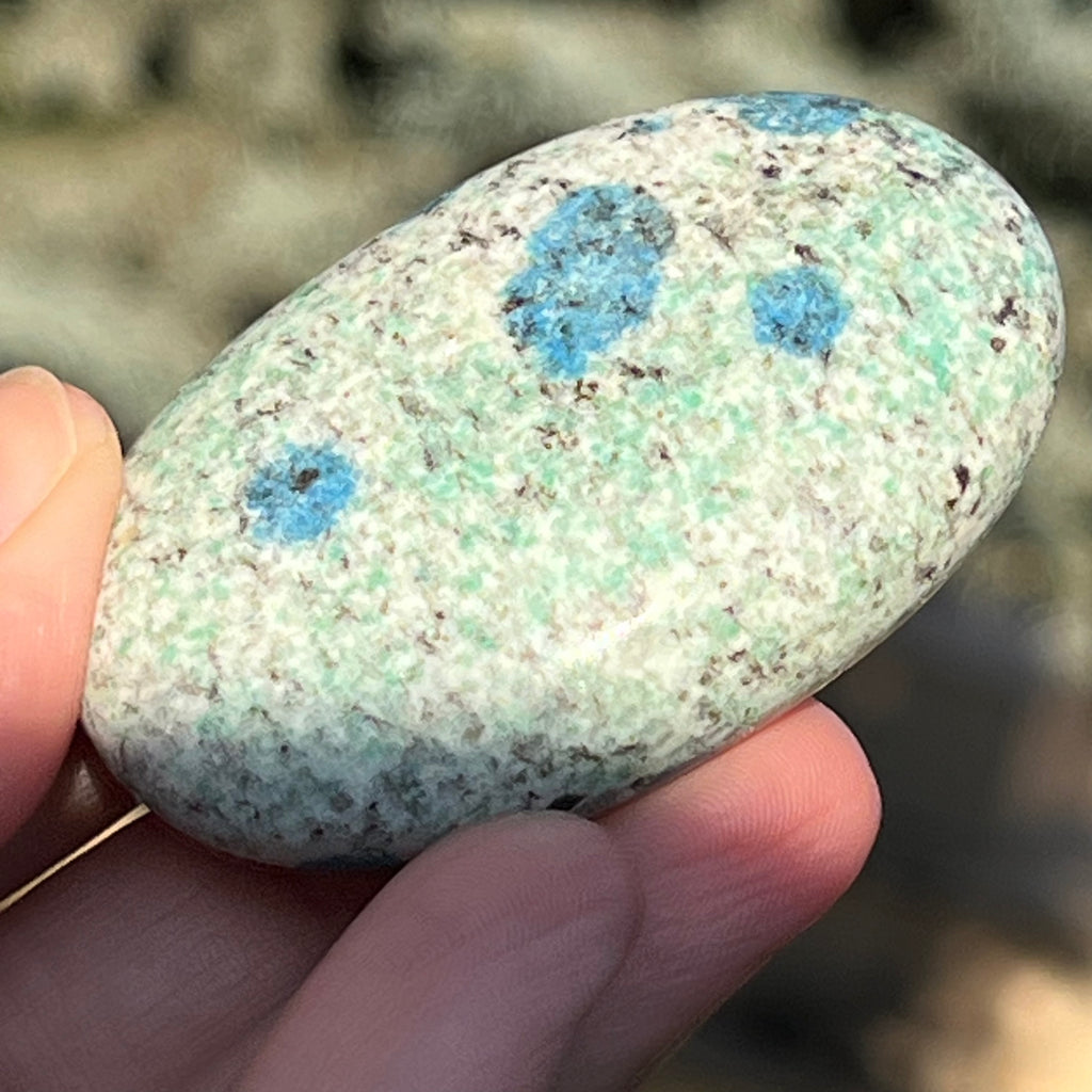 Palmstone K2 Granit cu azurit model 1, druzy.ro, cristale 4