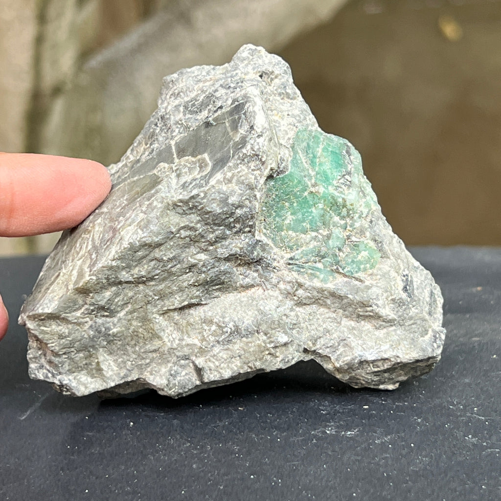 Smarald in matrice Columbia m9, pietre semipretioase - druzy.ro 1 
