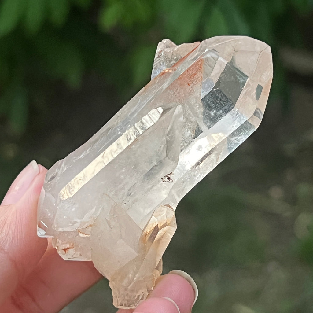 Cristal de cuarț cu incluziuni de goethit brun-portocaliu | Model 10, pietre semipretioase - druzy.ro 10 