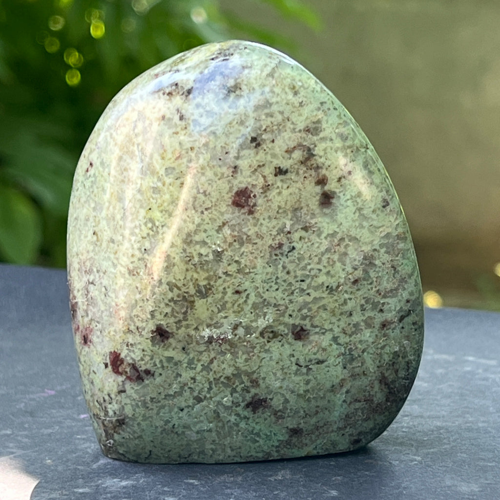 Sculptura crisopraz forma libera | Model L4, pietre semipretioase - druzy.ro 3 