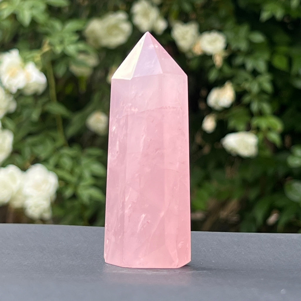 Obelisc cuart roz Namibia model 6, pietre semipretioase - druzy.ro 1