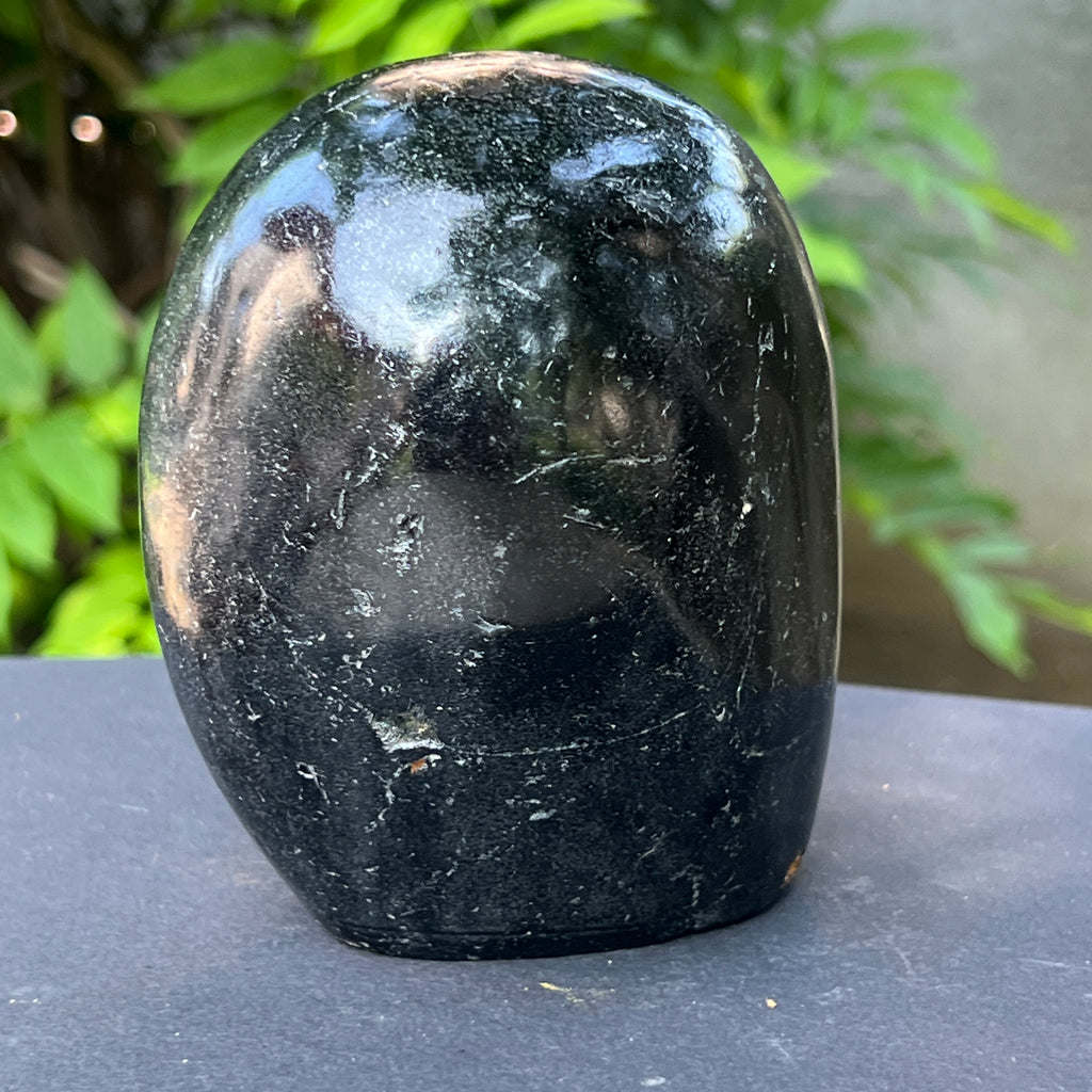 Turmalina neagra structura forma libera model 4A/1, pietre semipretioase - druzy.ro 4 