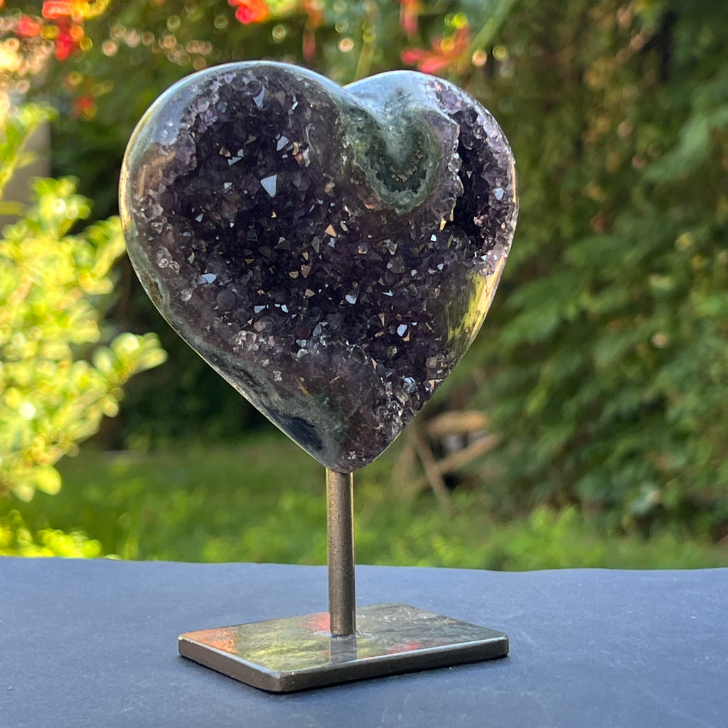 Inima ametist stand model 7, calitate +AAA, geoda ametist Urguay, pietre semipretioase - druzy.ro 2 