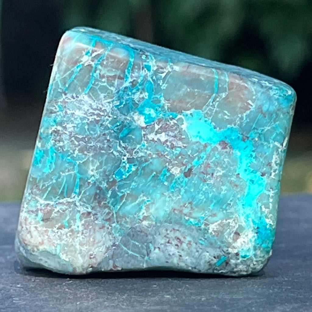 Shattuckite forma libera/palmstone m3, druzy.ro, cristale 1