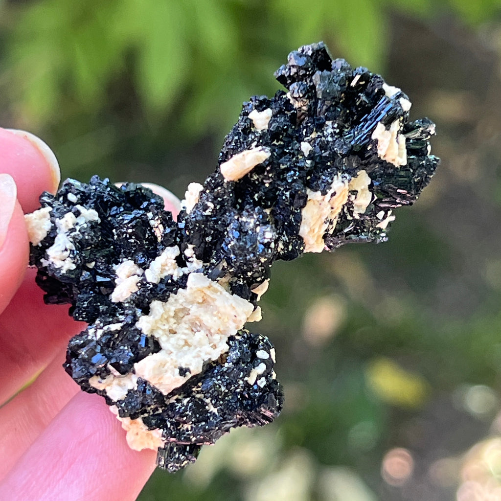 Cluster turmalina neagra model 18 din Erongo, Namibia, pietre semipretioase - druzy.ro 2 