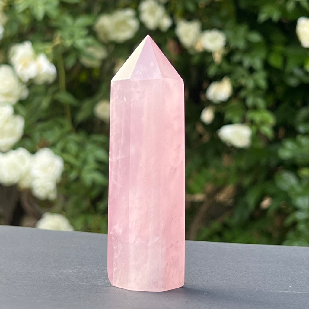 Obelisc cuart roz Namibia model 2, pietre semipretioase - druzy.ro 1