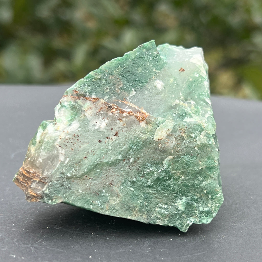 Jad verde piatra bruta model 43, pietre semipretioase - druzy.ro 2 