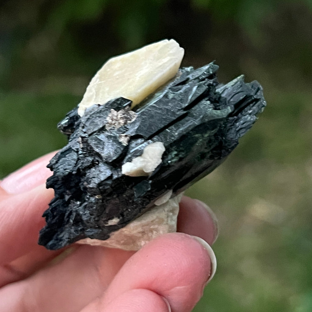Cluster egirin mini cuart fumuriu/negru Zomba m8, pietre semipretioase - druzy.ro 12 