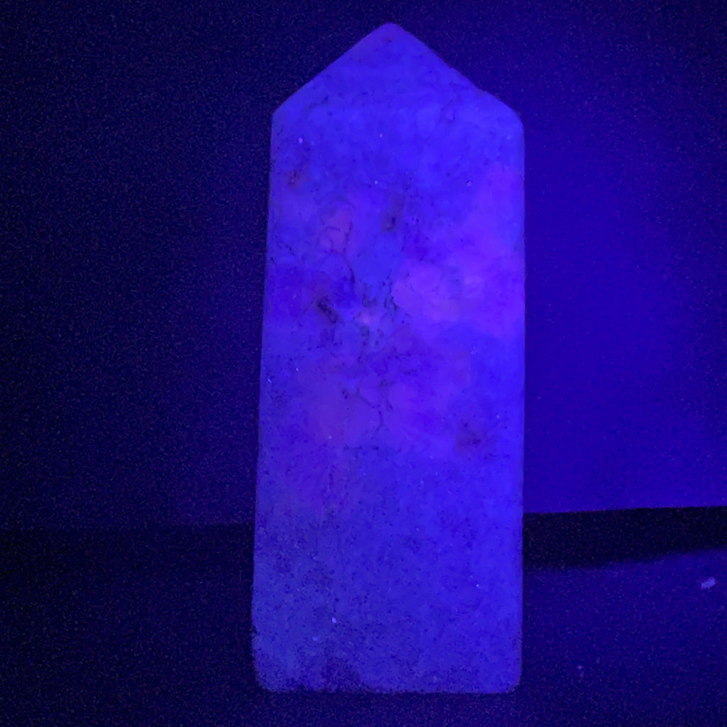 Turn/ obelisc hackmanit Uv reactive m6, pietre semipretioase - druzy.ro 6 