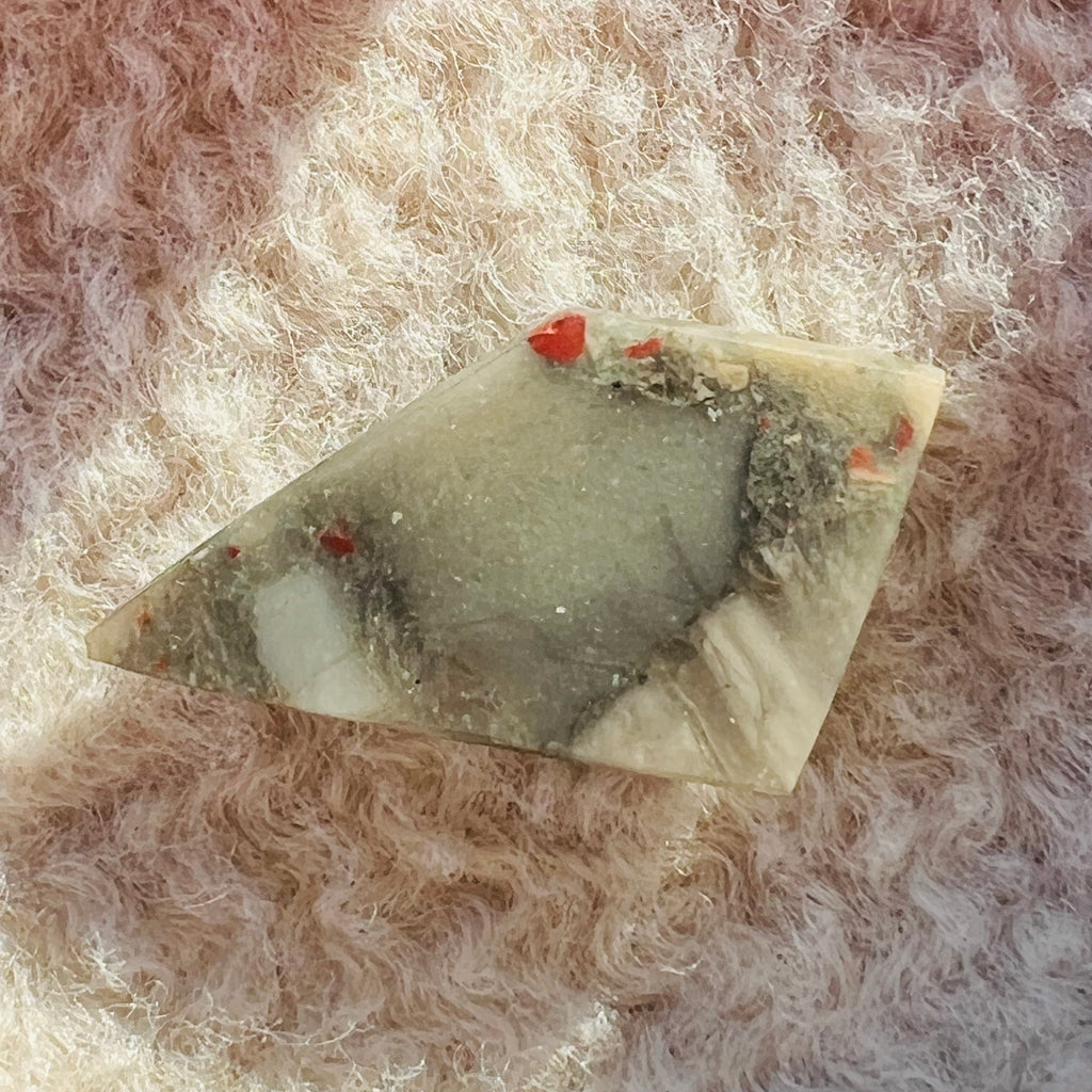 Cabochon jasp piatra sangelui/seftonit m2, druzy.ro, cristale 3