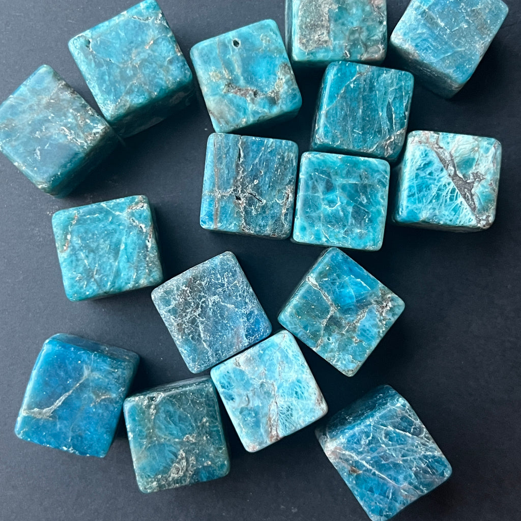 Piatra rulata cubica apatit, pietre semipretioase - druzy.ro 1 