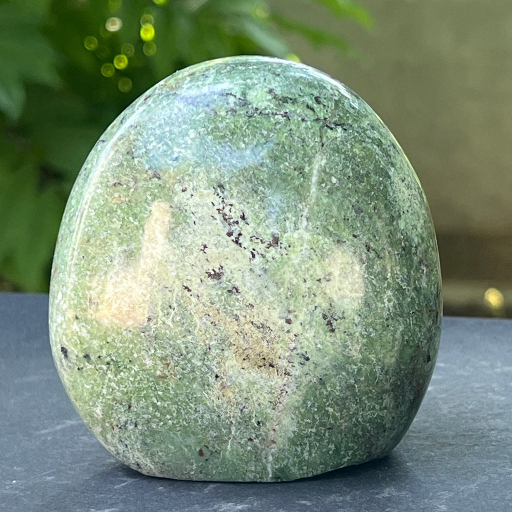 Sculptura crisopraz forma libera | Model L3, pietre semipretioase - druzy.ro 1 