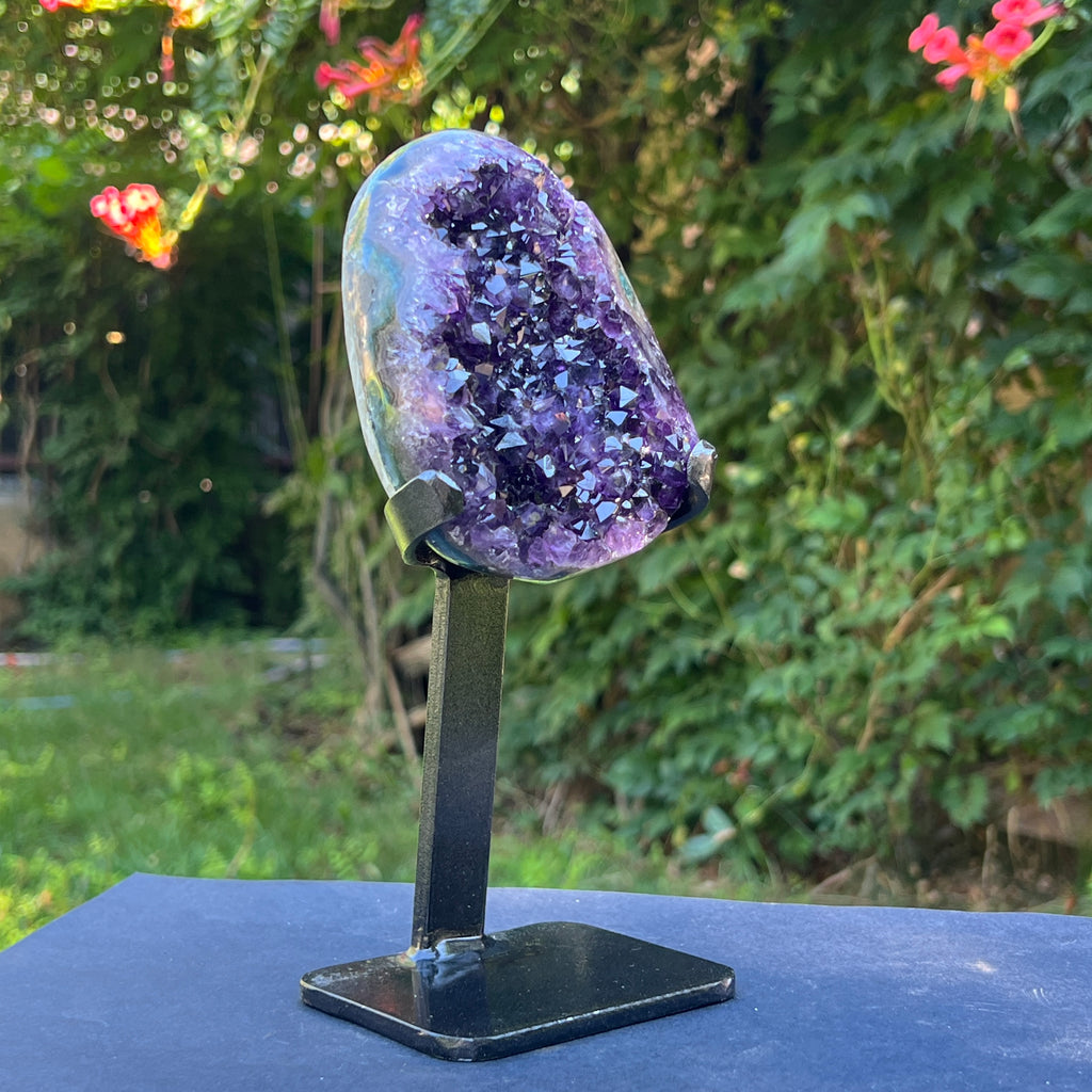 Ametist Uruguay AAA pe stand calitate +AAA, geoda ametist Urguay | Model 5, pietre semipretioase - druzy.ro 3 