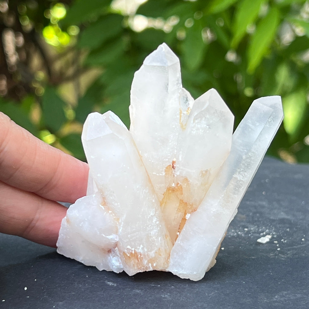 Floare de mina, cluster cuart ICY | Model 6, pietre semipretioase - druzy.ro 2 