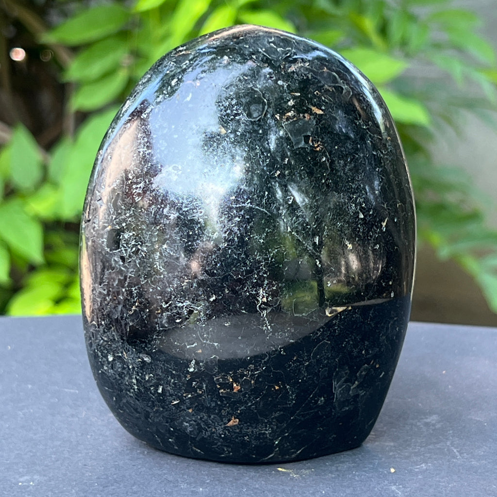 Turmalina neagra structura forma libera m1, pietre semipretioase - druzy.ro 6 