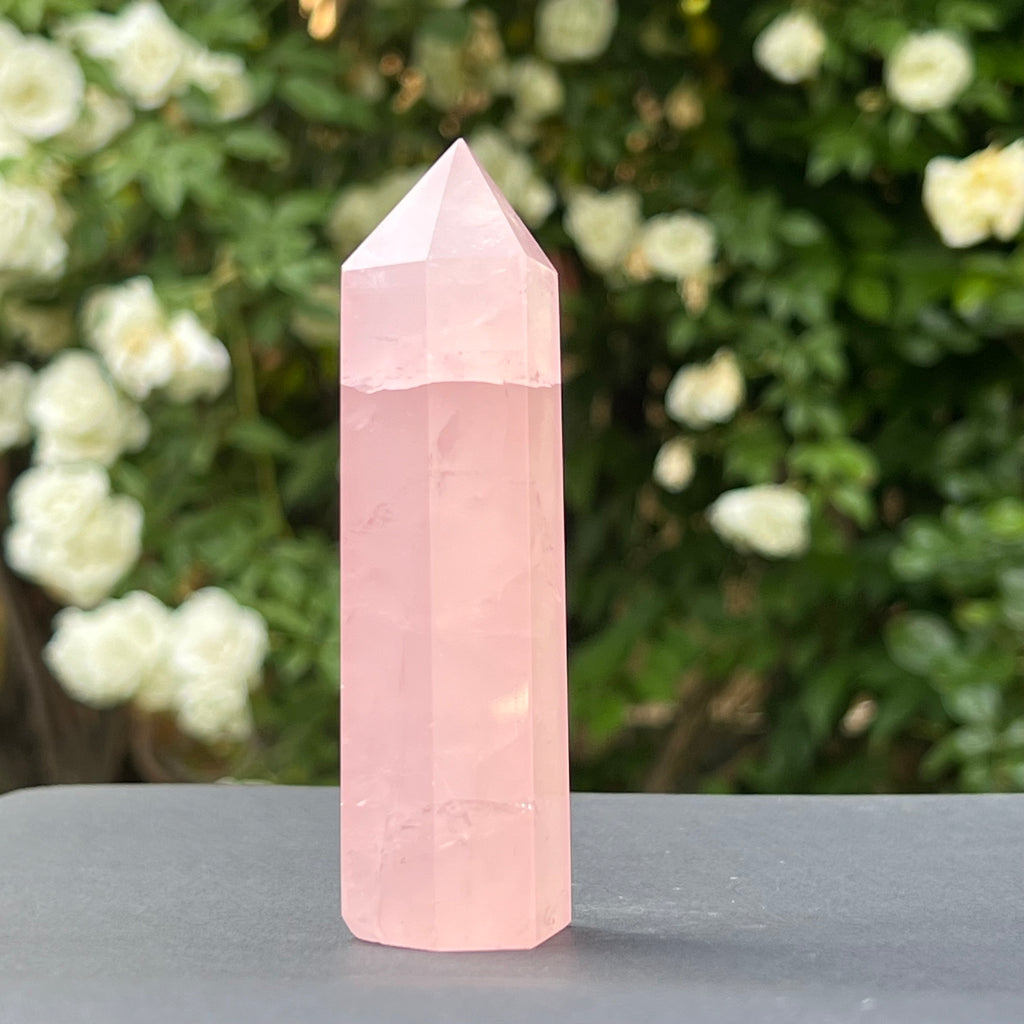 Obelisc cuart roz Namibia model 7, pietre semipretioase - druzy.ro 1