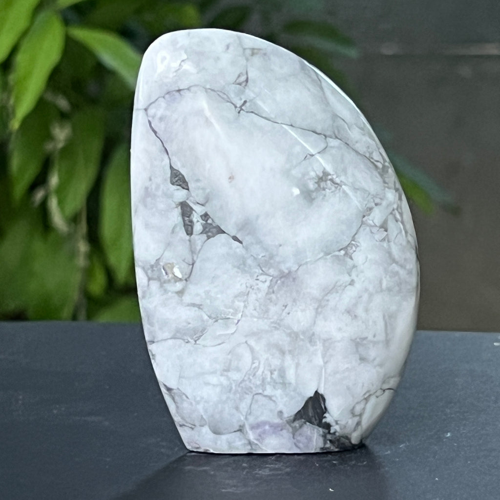 Sculptura howlit alb model 3, pietre semipretioase - druzy.ro 2 