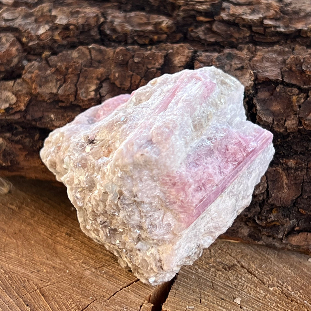 Turmalina roz bruta m5, druzy.ro, cristale 3