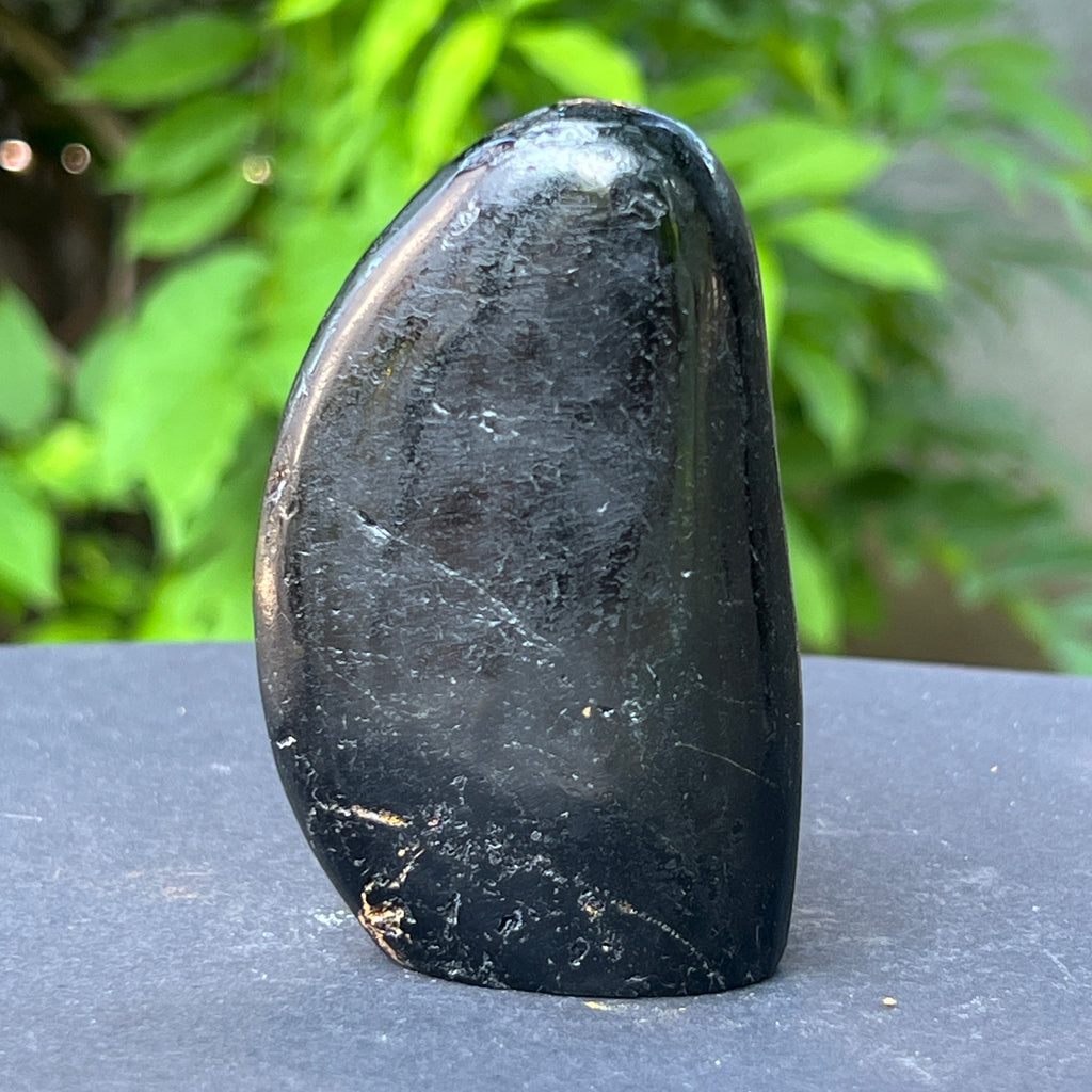 Turmalina neagra structura forma libera model 4a/5 din Madagascar, pietre semipretioase - druzy.ro 1 