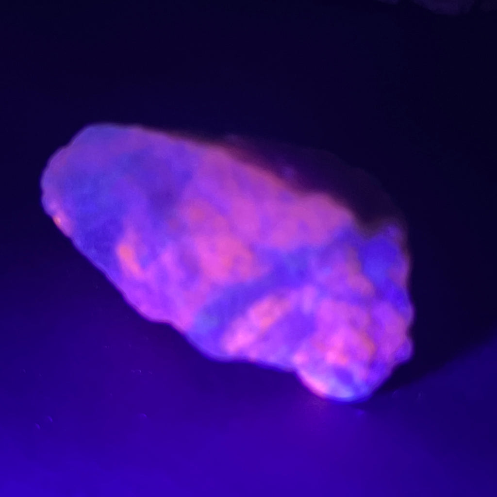 Hackmanit mov Uv reactive piatra bruta m10, pietre semipretioase - druzy.ro 2 