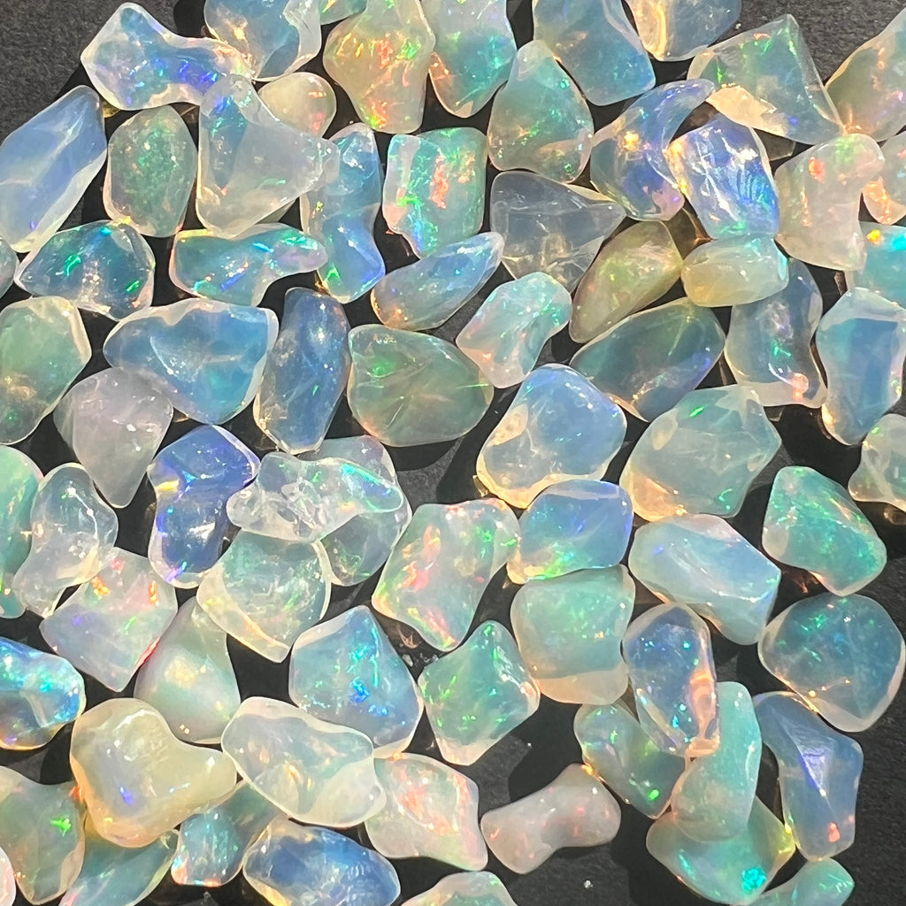 Opal de foc, opal Etiopia 1 cm, druzy.ro, cristale 2