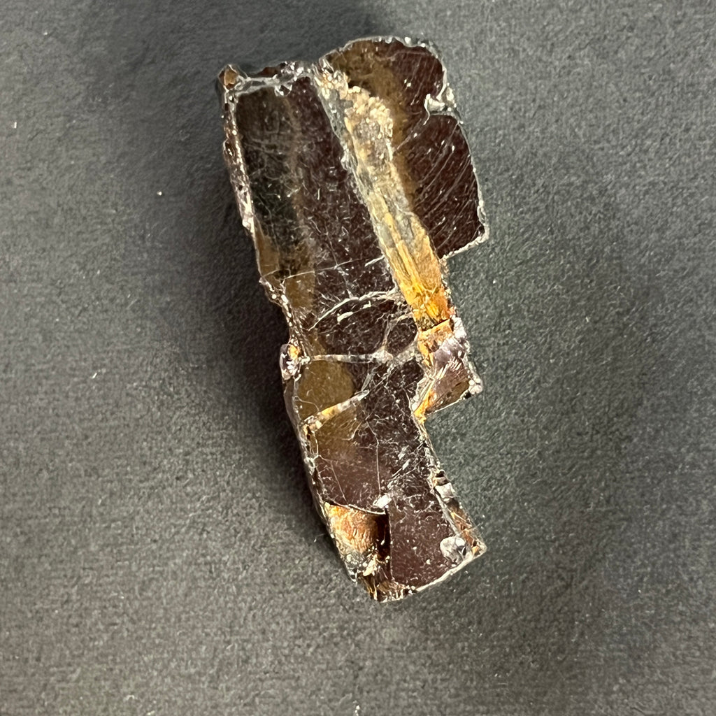 Shungit cristalizat Elite (Nobil) model 3, pietre semipretioase - druzy.ro 2 