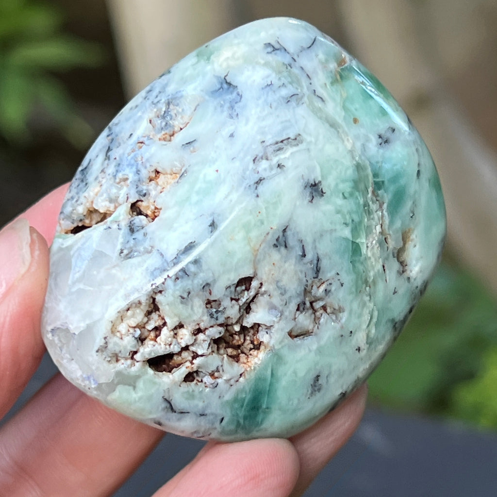 Palmstone calcedonie cu crom albastru-verzuie din Zimbabwe | Model 2, pietre semipretioase - druzy.ro 1 