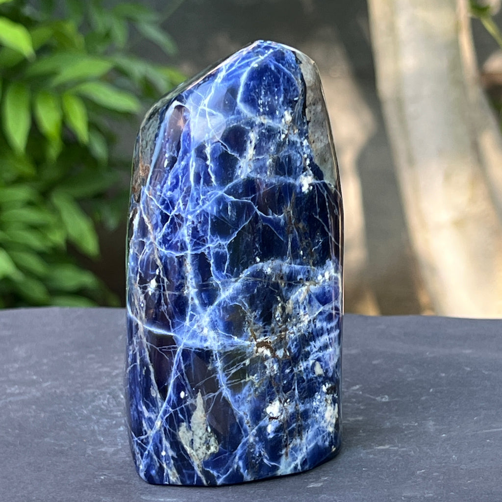 Sodalit structura forma libera model 2, pietre semipretioase - druzy.ro 3 
