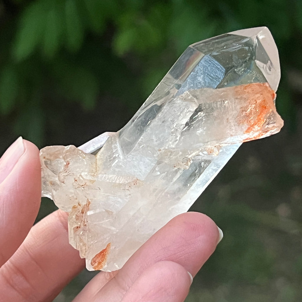 Cristal de cuarț cu incluziuni de goethit brun-portocaliu | Model 10, pietre semipretioase - druzy.ro 5 