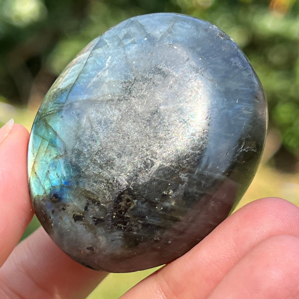 Labradorit palm stone m20, druzy.ro, cristale 4
