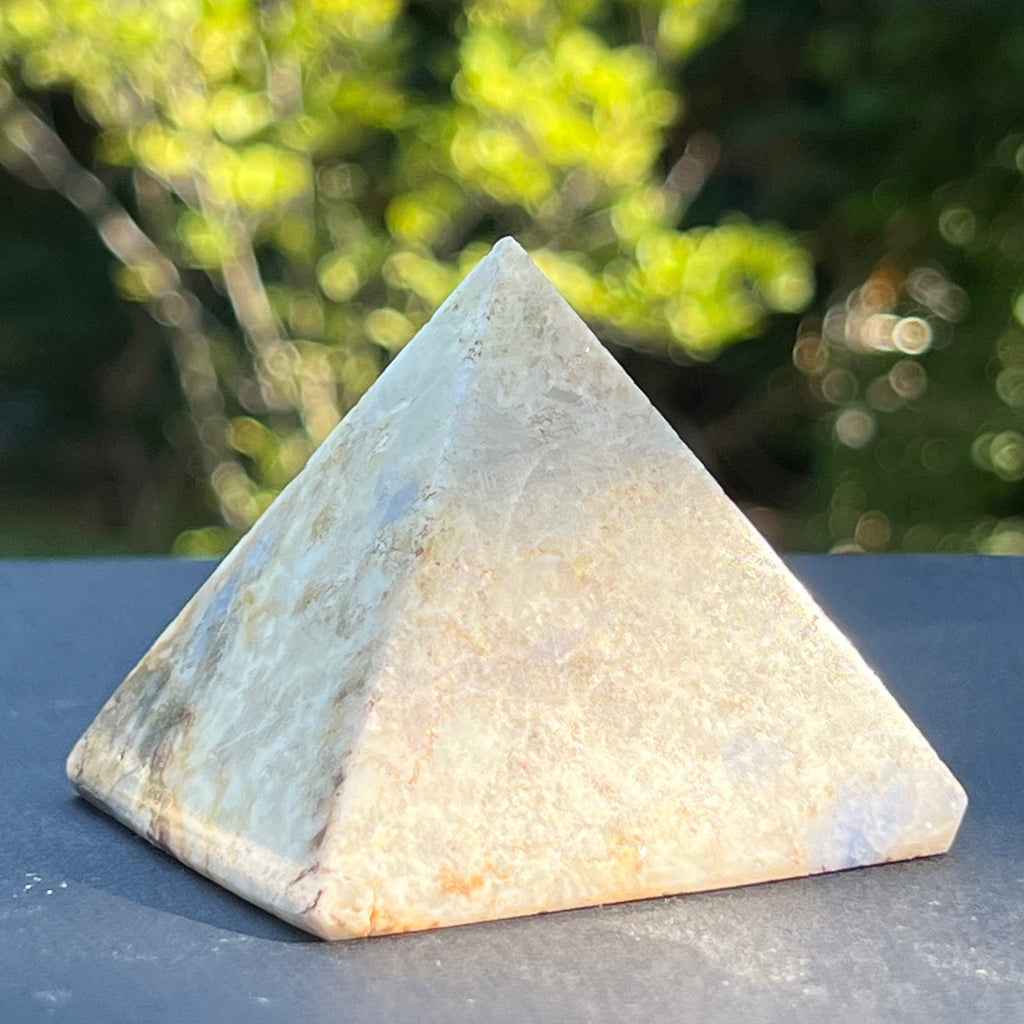 Piramida hackmanit Uv reactive  m2, druzy.ro, cristale 2