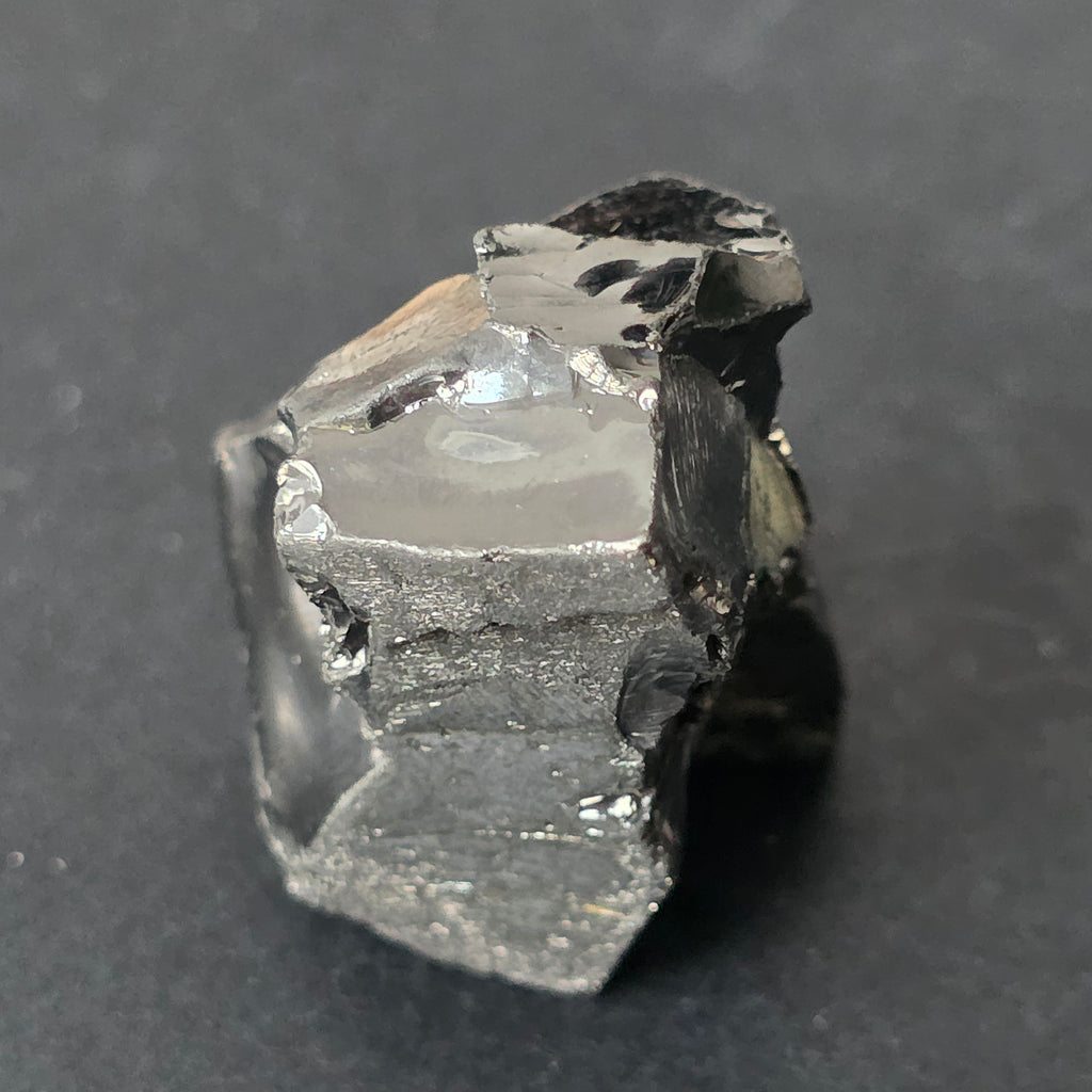 Shungit cristalizat Elite (Nobil) model 16, pietre semipretioase - druzy.ro 4 