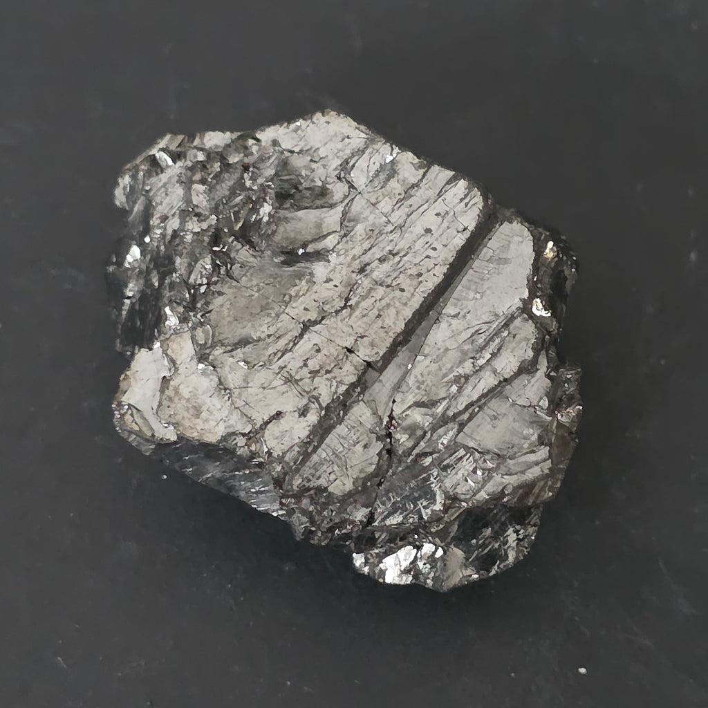 Shungit cristalizat Elite (Nobil) model 4, pietre semipretioase - druzy.ro 2 