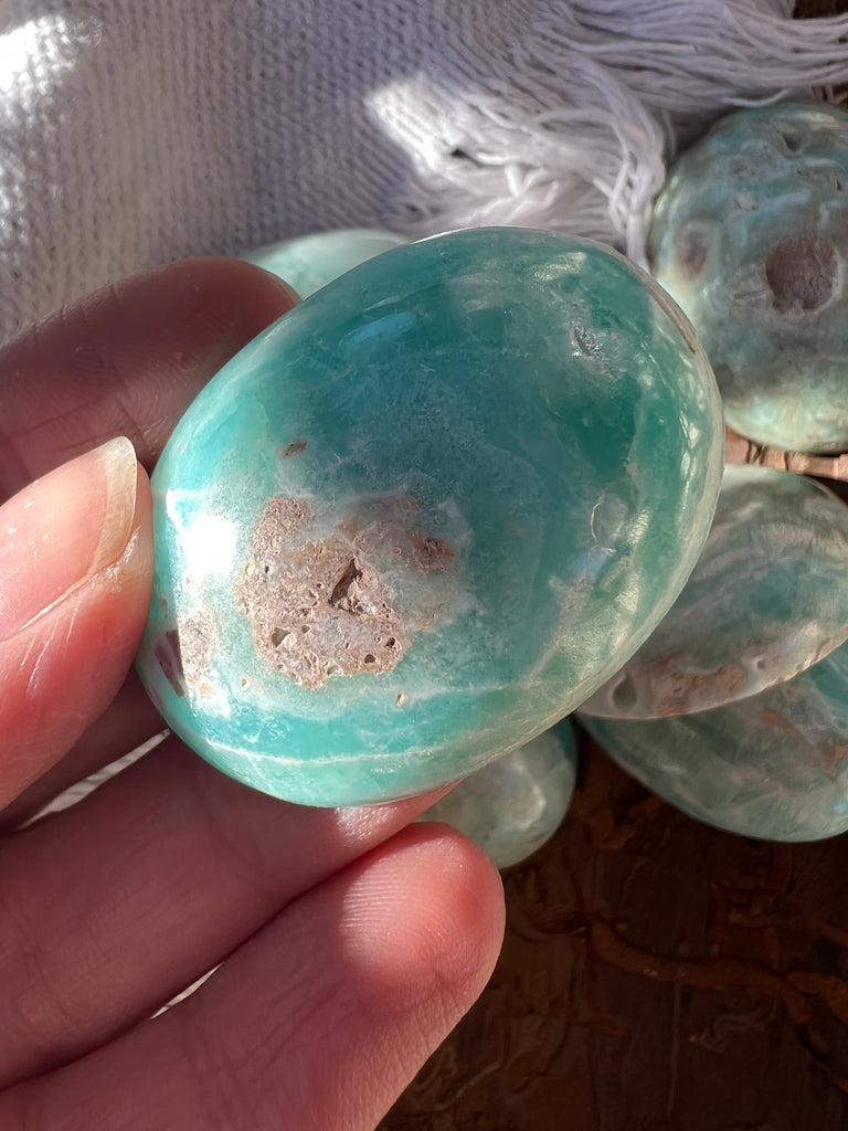 Pochet stone aragonit albastru m3, druzy.ro, cristale 1