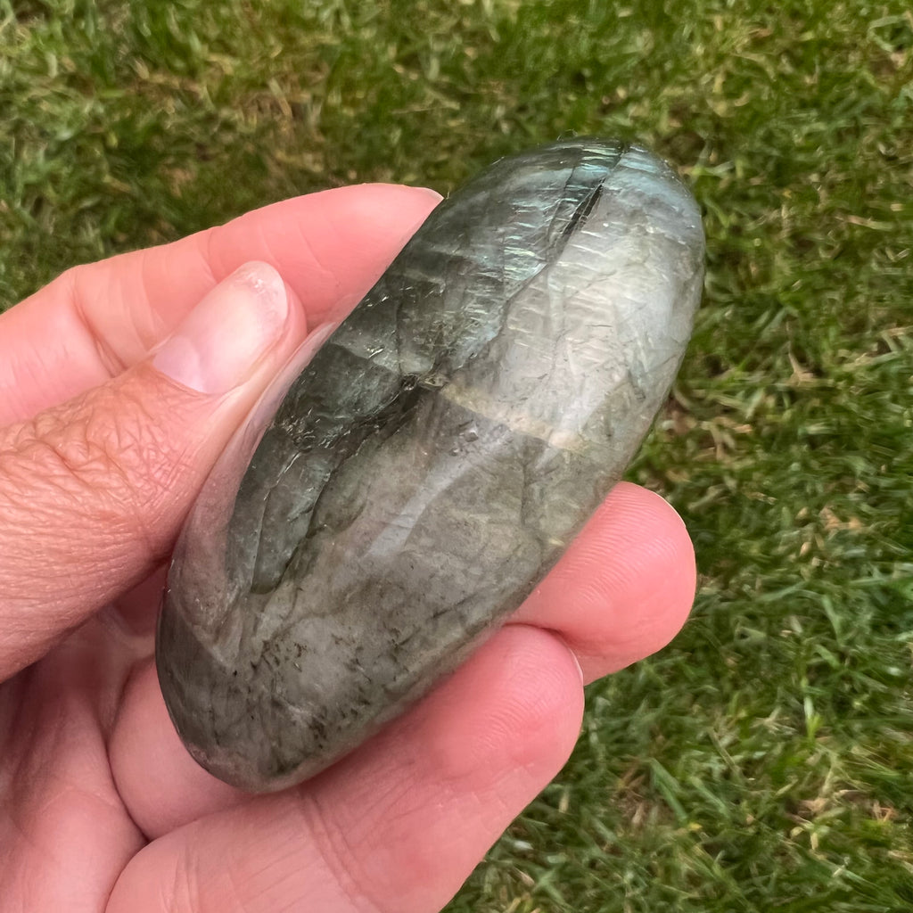 Labradorit palm stone m8, druzy.ro, cristale 4